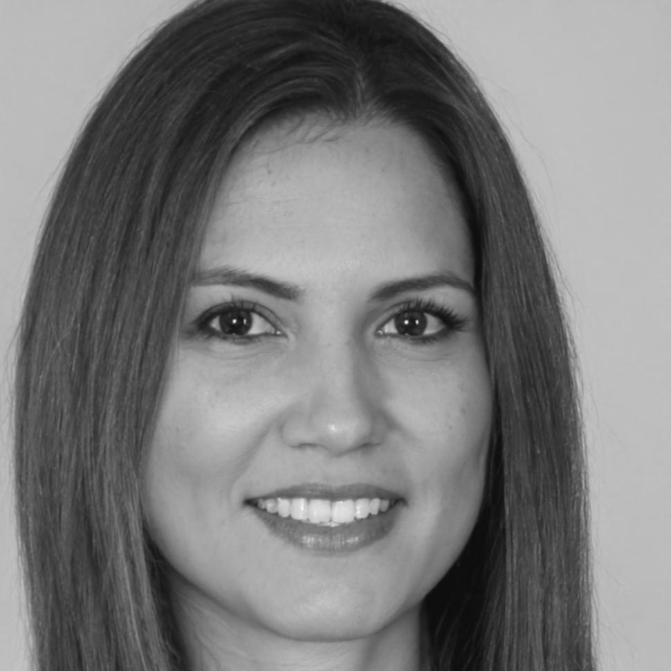 Freya Lindqvist, Senior Financial Analyst at olvariquex